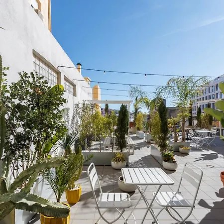 Pop The Cork In Lisbon By Misha'S Place 5B-2